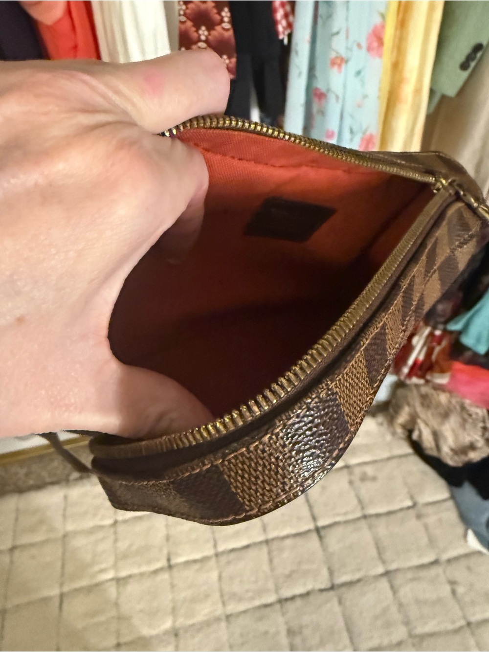 LOUIS VUITTON 💕LV DAMIER BUM BAG💕💕💕authentic - Picture 3 of 9